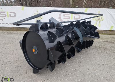 Rozgarniacz do pryzm