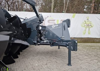 Rozgarniacz do pryzm