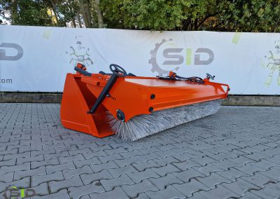 Zamiatarka łyżkowa