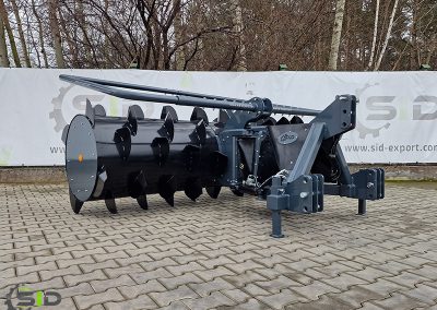 Rozgarniacz do pryzm