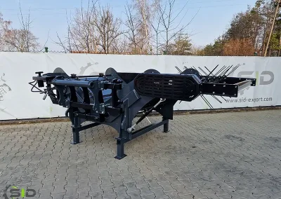 Ścielarka SID podczas pracy w gospodarstwie rolnym