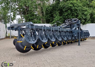 Chwastownik oponowy