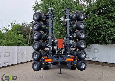 Chwastownik oponowy