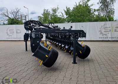 Chwastownik oponowy
