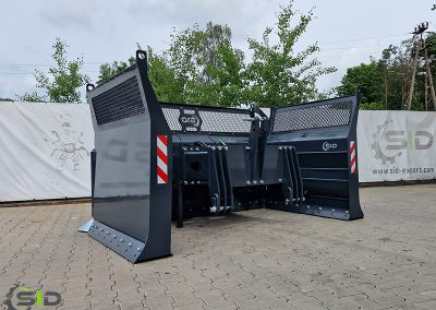Spych do kukurydzy hydrauliczny